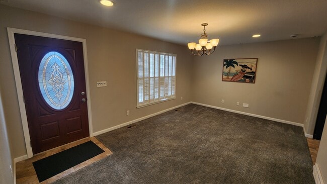 Building Photo - 7261 Avrum Dr