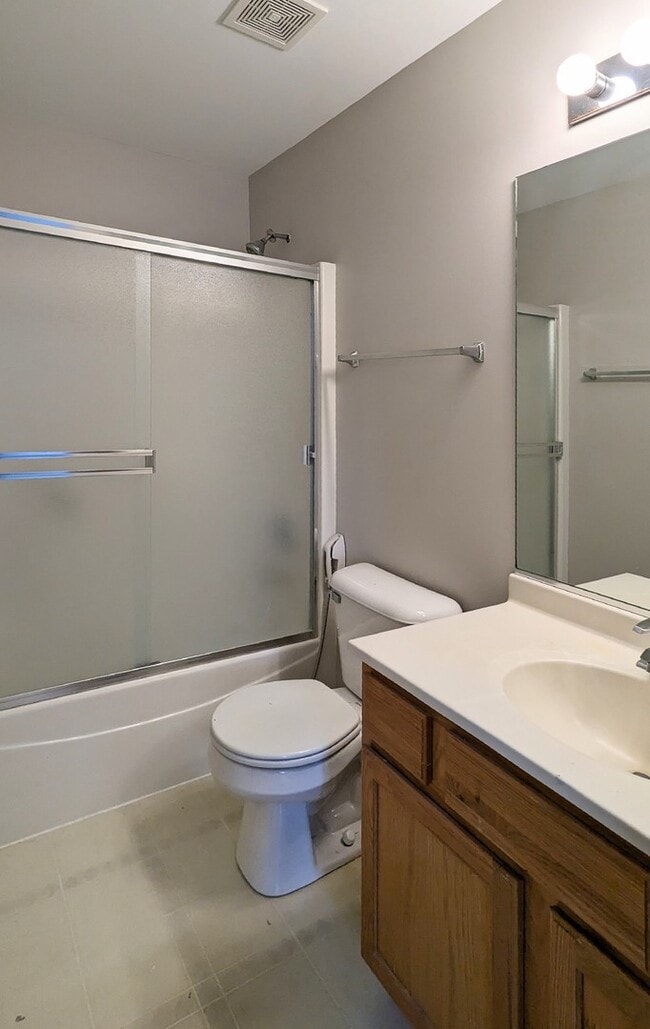 Building Photo - 2310 Shiloh Dr