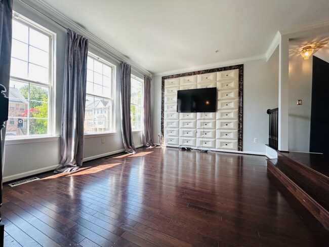 Foto del edificio - 6730 Sullivan Way