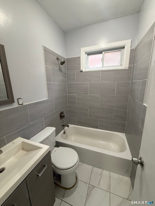 Foto del edificio - 378 Bond St