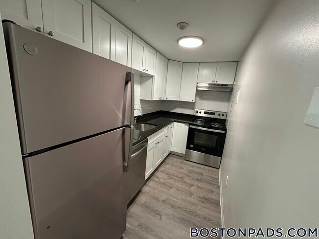 Foto del edificio - 799 Farm Rd