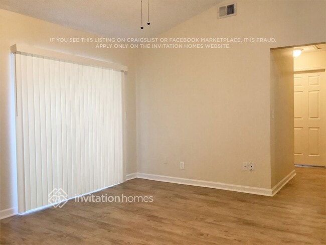 Foto del edificio - 1716 Brandon Trace Ave
