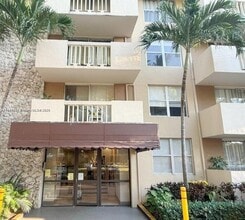 Building Photo - 1800 Sans Souci Blvd
