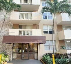 Building Photo - 1800 Sans Souci Blvd