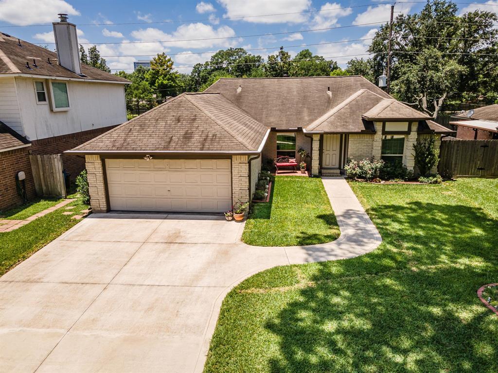 Foto principal - 16027 Sugar Tree Dr