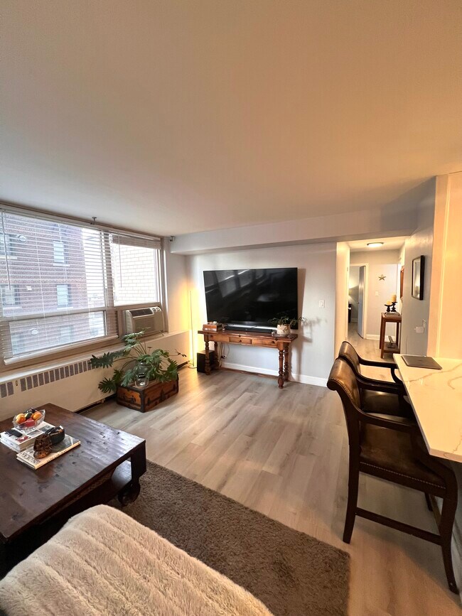 Foto del edificio - 3950 N Lake Shore Dr