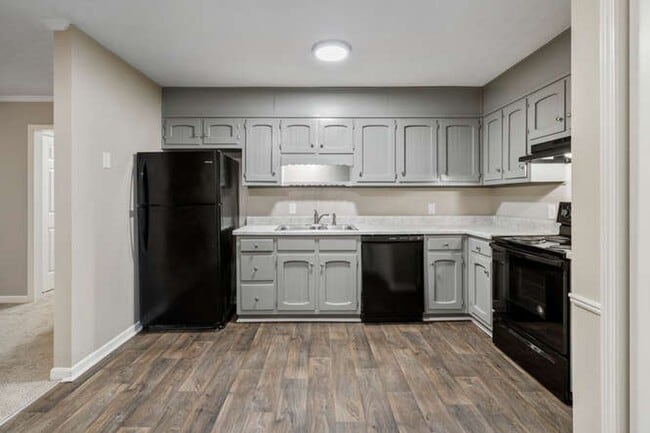Interior Photo - Governor's Court Apartments