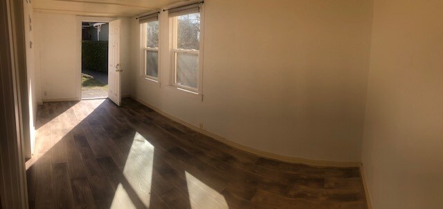 Foto del edificio - 5209 Erskine Way SW