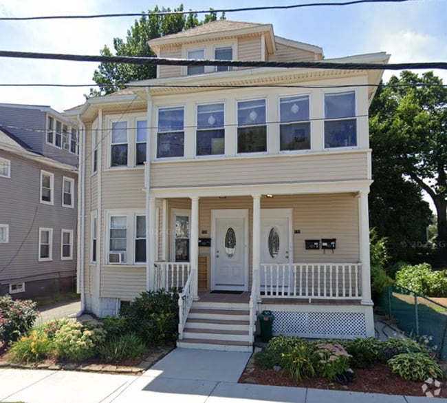 Building Photo - 128 Nichols Ave