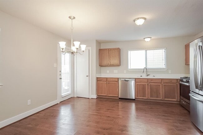 Building Photo - 10803 Cobblecreek Way