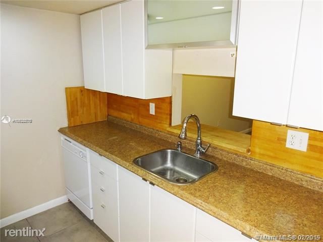 Building Photo - 2 br, 2 bath Condo - SUNRISE POINT CONDO