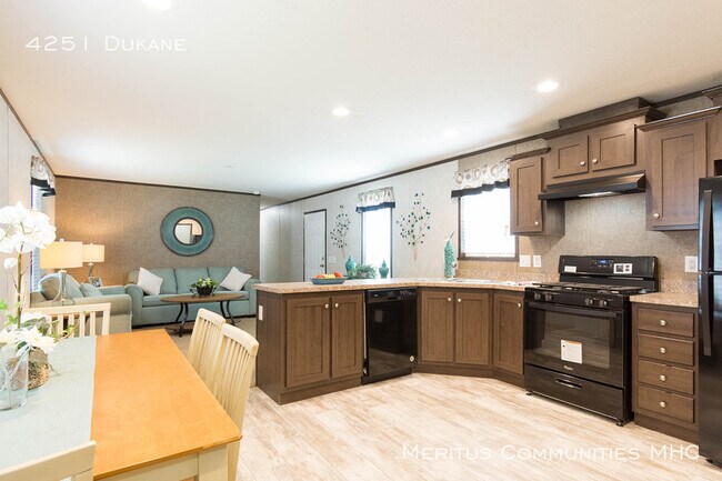 Building Photo - Move In Today! Call 317.856.4838