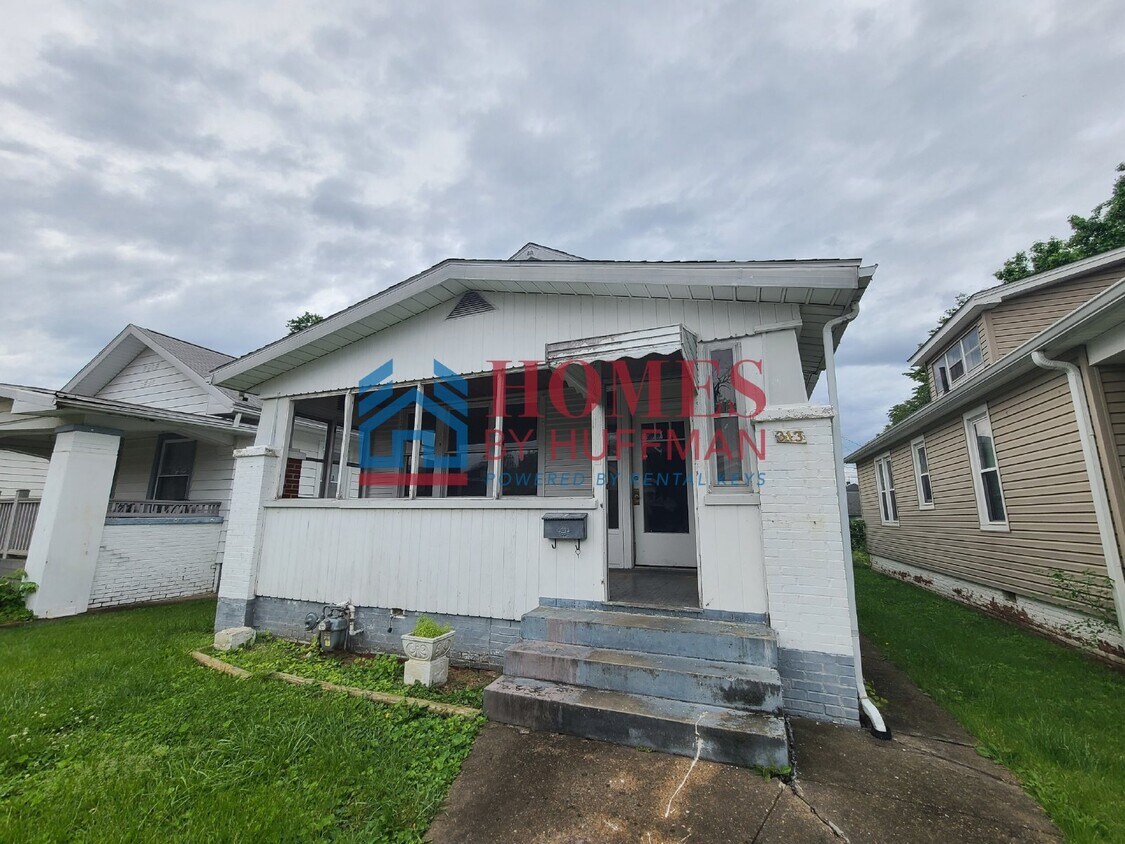 Primary Photo - Two Bedroom House | Close to Garvin Park