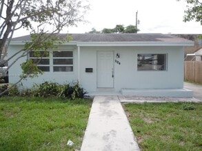 Building Photo - 2124 Taylor St