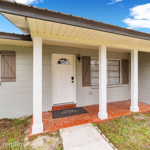 Building Photo - 3 br, 2 bath House - 949 Northwest 7th Street