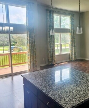 Foto del edificio - 7878 Cottonwood Ln