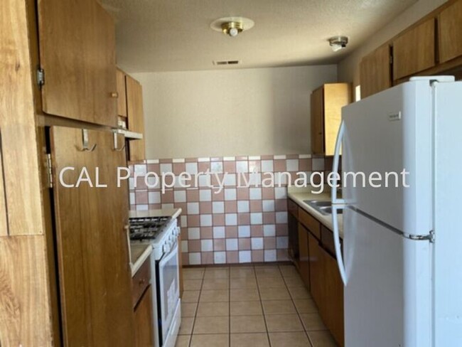 Foto del edificio - Three bedroom house in King City, CA