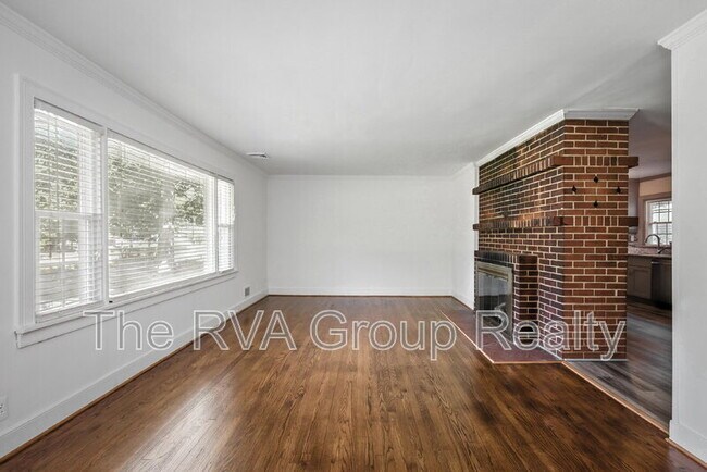 Foto del edificio - 13141 Overhill Dr