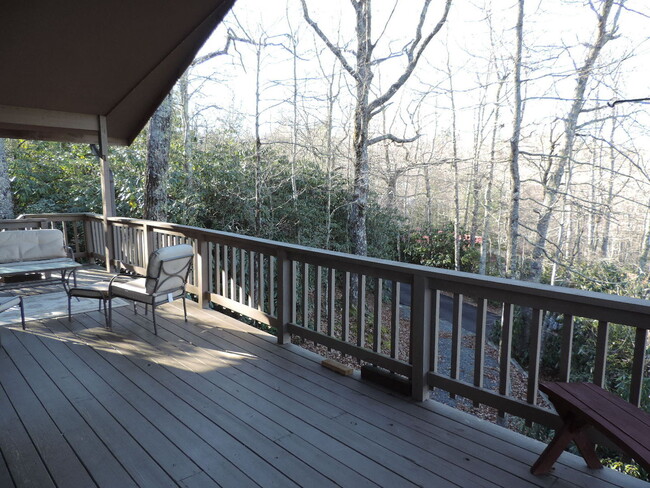 Foto del edificio - Cozy 2 Bd/2Ba Home in Linville Land Harbor