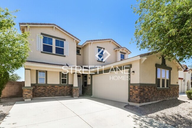 Foto del edificio - JUST REDUCED! - NOW OFFERING HALF OFF FIRS...