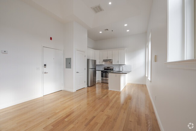 160 Main St - 1 BD 1 BA - Rao Building