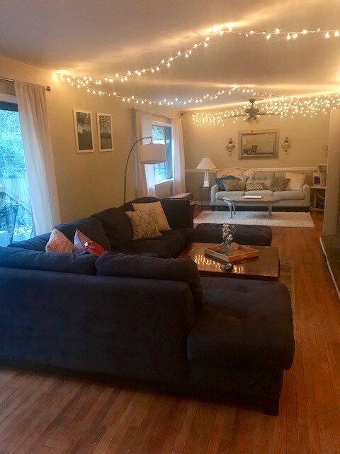 Sala de estar - 3626 N Stratford Rd NE