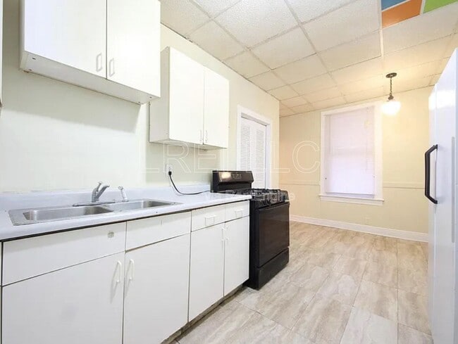 Foto del edificio - 2723 Elliott Ave