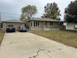 Building Photo - 407 S Clark Ave Building Photo - 407 S Clark Ave