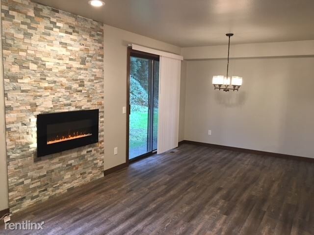 Building Photo - 2 br, 2 bath Apartment - 12713 NE 83 Ct #A