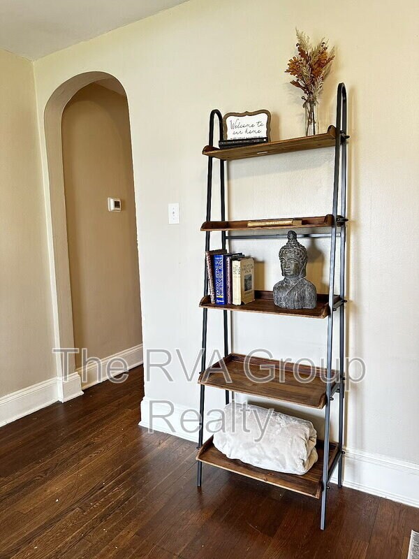 Foto del edificio - 607 E Brookland Park Blvd