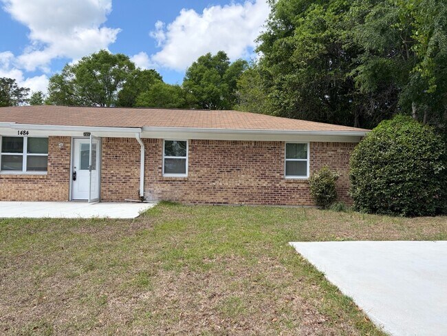 Building Photo - 1484 Van Delia Rd
