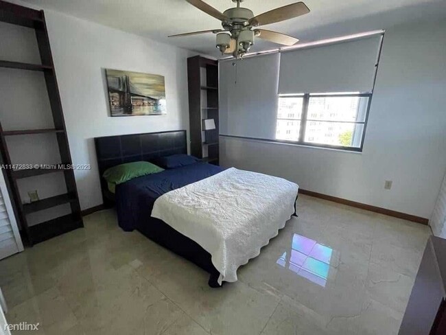 Foto del edificio - 3 br, 2.5 bath House - 17900 N Bay Rd Apt 601