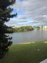 Building Photo - 3062 Ainslie Dr