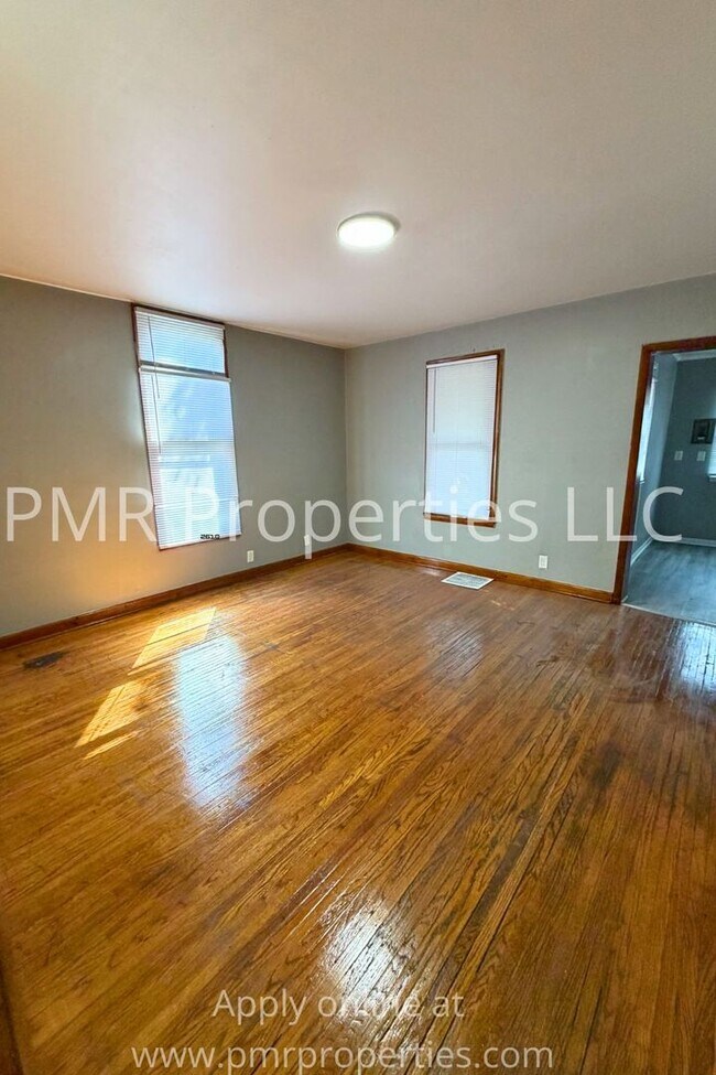 Foto del edificio - 2716 Patee St