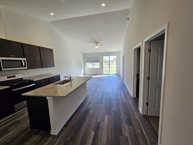Building Photo - 27 Apollo Ct