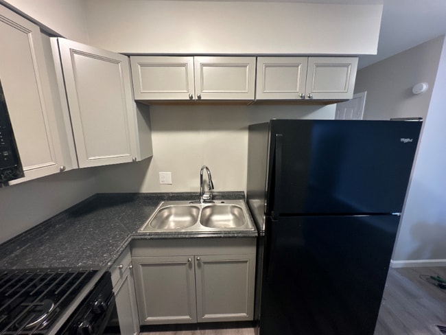 Foto del edificio - 530 N Union St