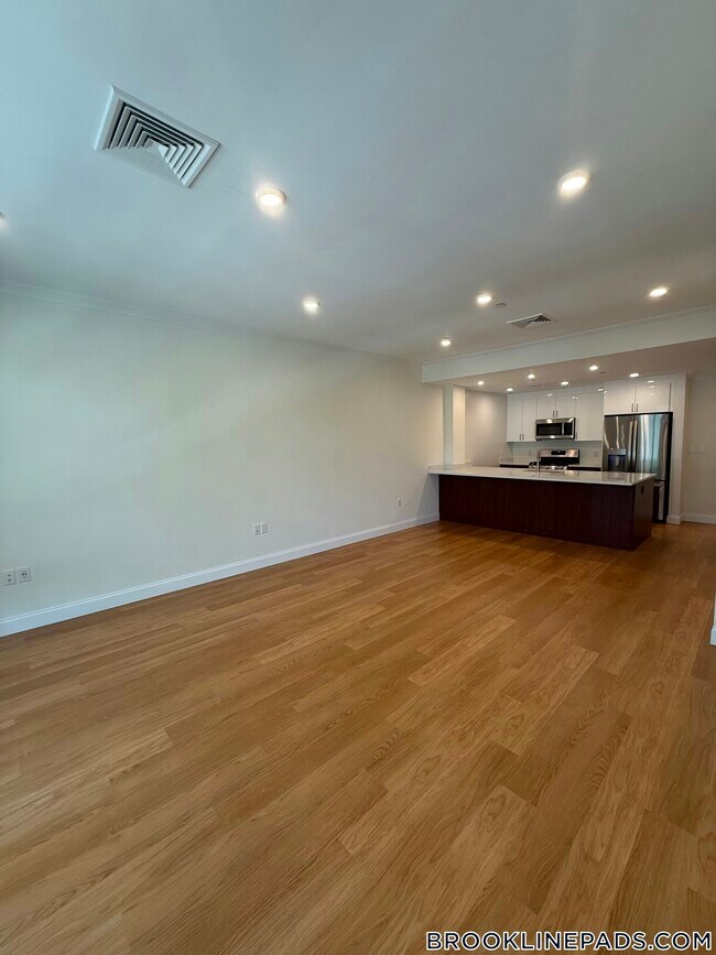 Foto del edificio - 120 Gerry Rd