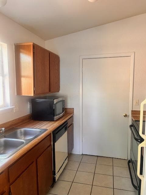 Foto del edificio - 9603 Nightjar Dr