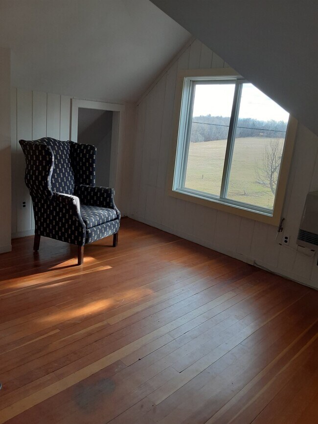 Foto del edificio - 1506 E Hill Rd