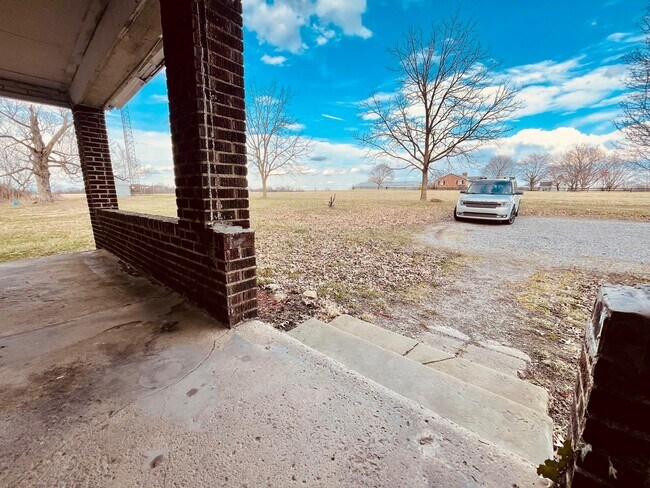 Foto del edificio - 1803 Harlansburg Rd