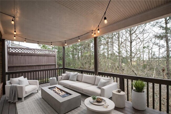 Foto del edificio - 6008 Manchester Cir