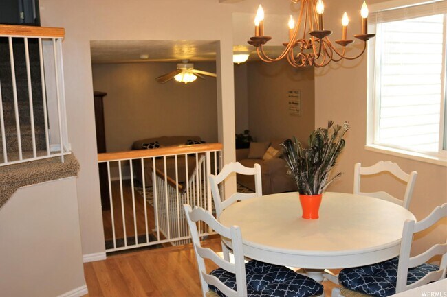 Foto del edificio - 3217 Ivy Park Dr