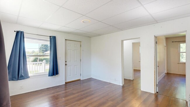 Building Photo - 2128 Fordney St