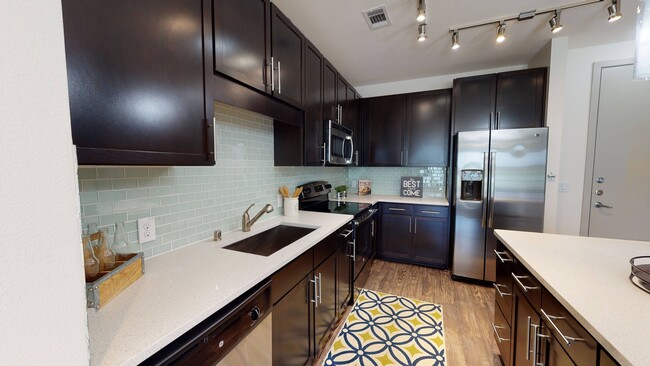 Modern Kitchen - Eleven10 at Farmers Market Apartments