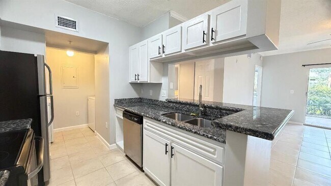 Foto del edificio - 11661 W Atlantic Blvd