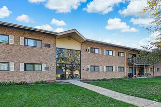 Building Photo - 7413 Brookdale Dr