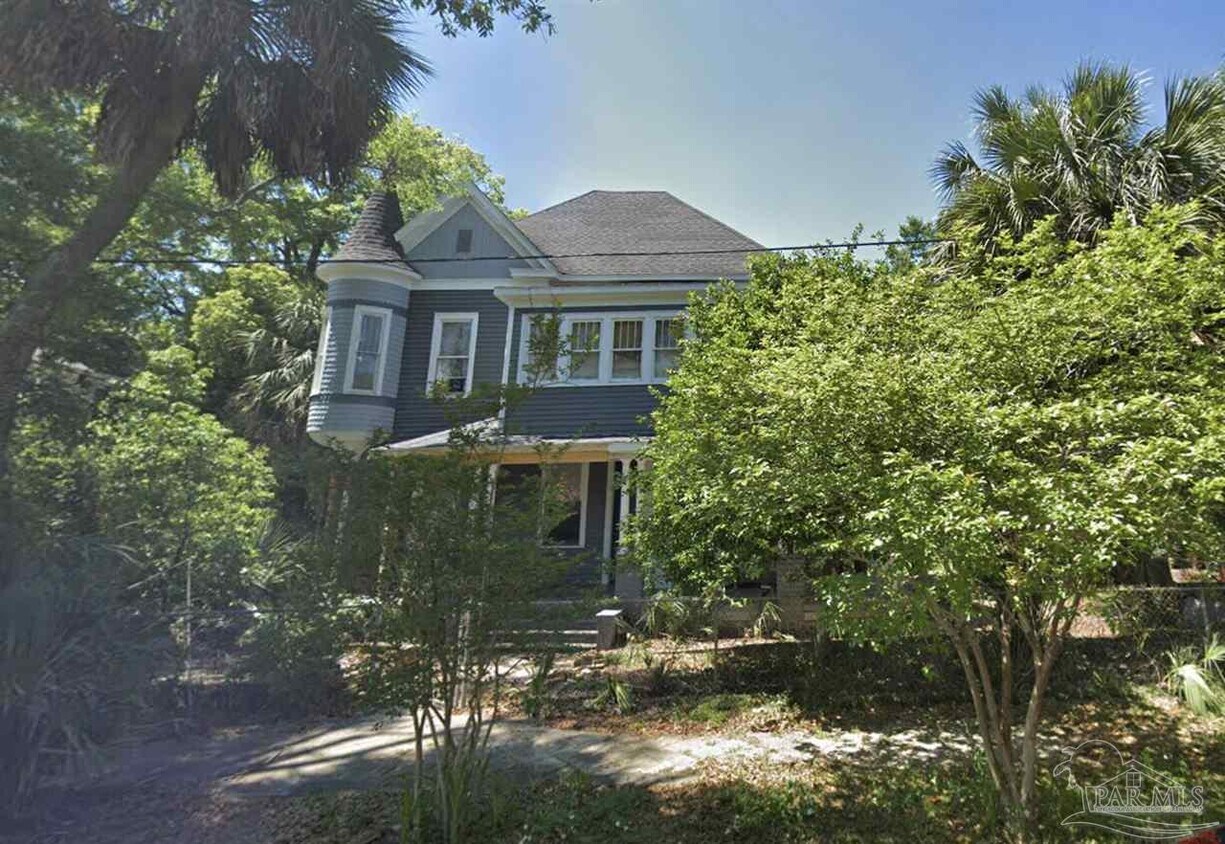 Foto principal - 819 N Reus St