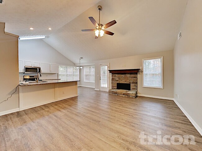 Building Photo - 312 Reisling Dr