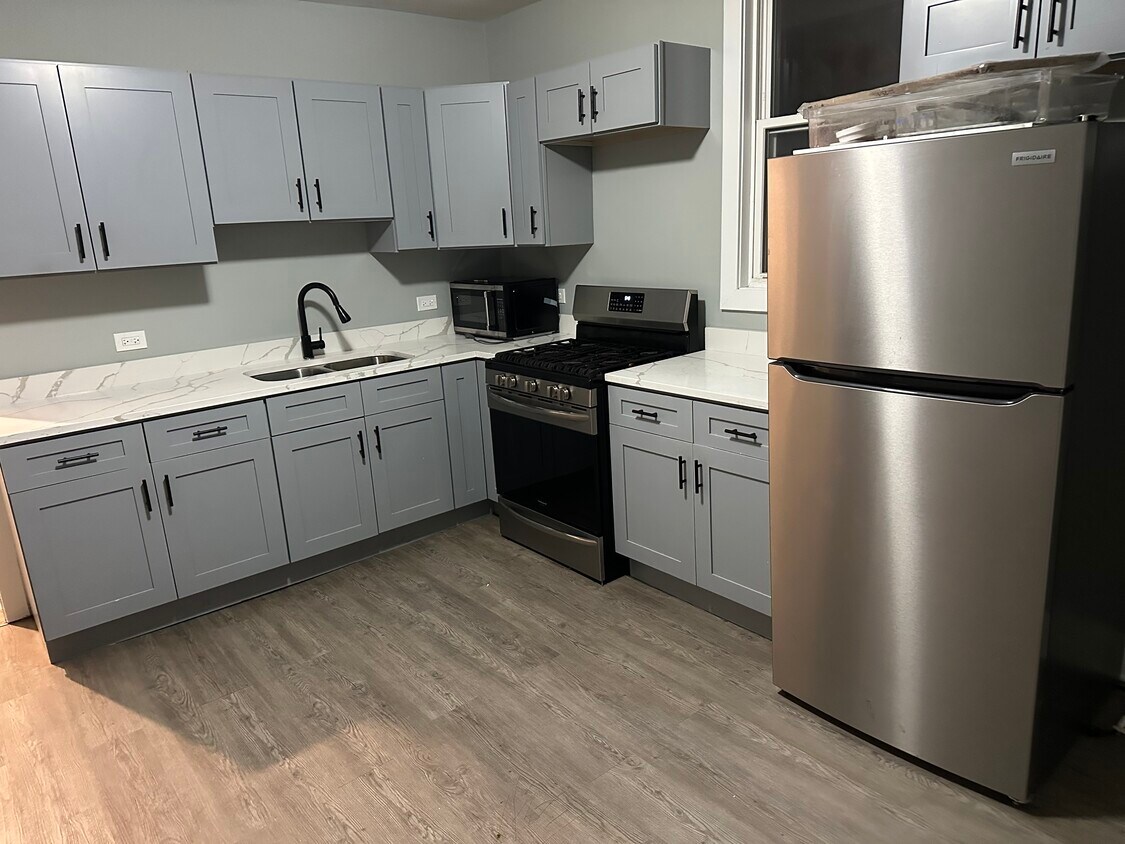 Foto principal - 1108 Lathrop Ave