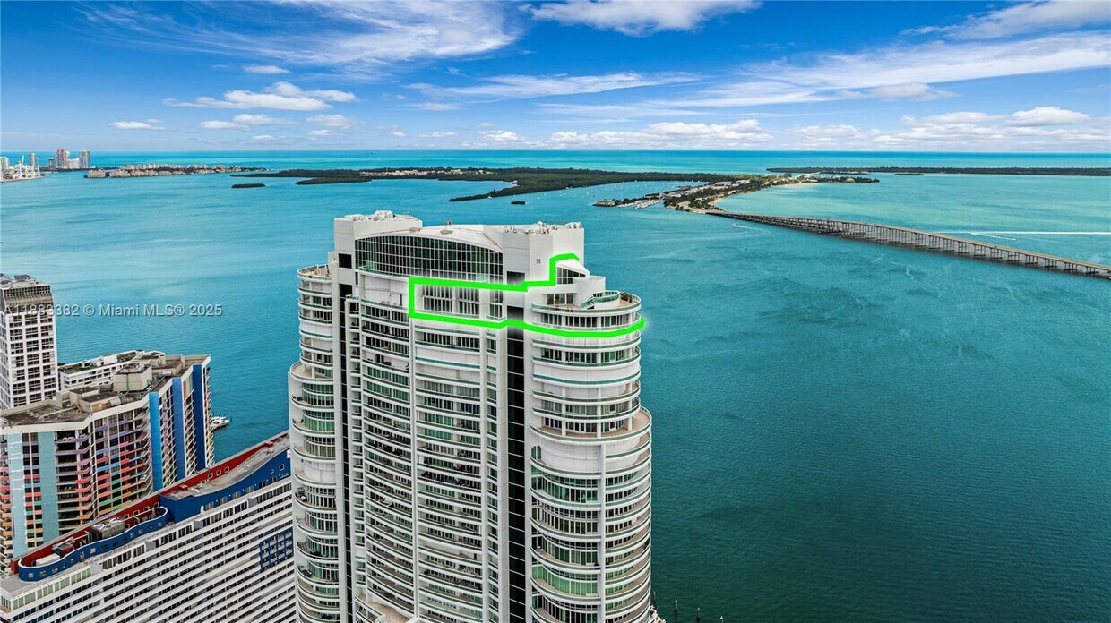 Foto principal - 1643 Brickell Ave